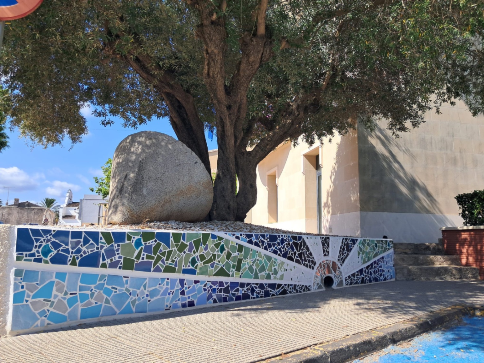 Coastal Wave Bench